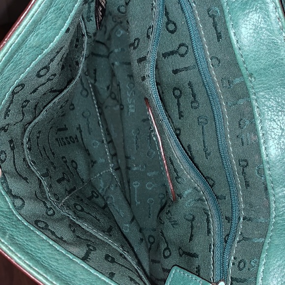 Fossil leather green purse - Picture 6 of 9
